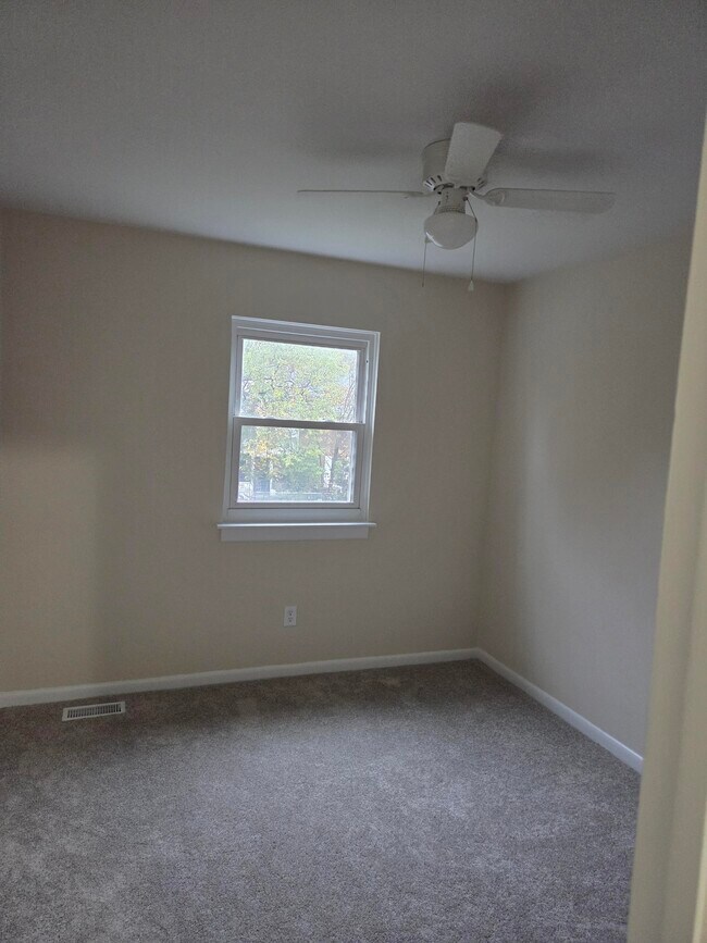 Foto del edificio - 614 Redkirk Ln