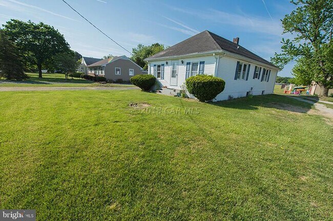 Building Photo - 1430 Mt Hermon Rd