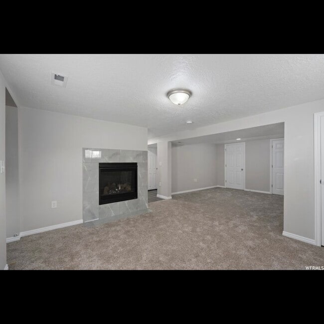 Building Photo - 115 S 200 E