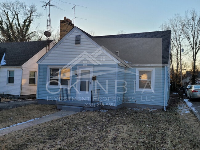 Building Photo - Nicely updated 3 bedroom 1 bath cape cod home