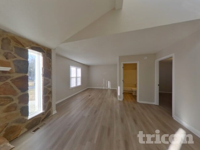 Foto del edificio - 5820 Leatherwood Ln