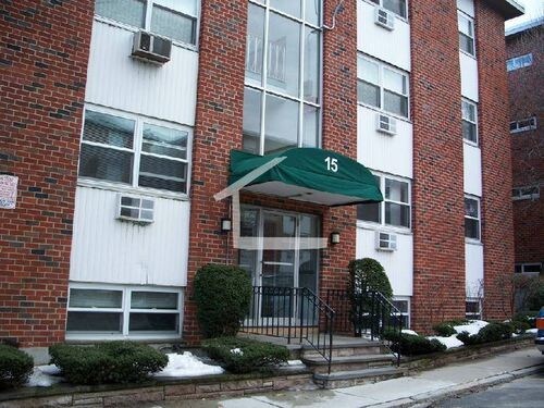Foto del edificio - 15 Commonwealth Ct