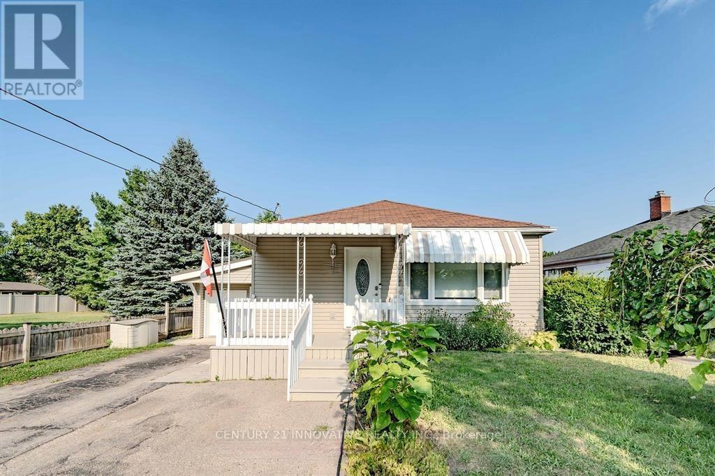 Primary Photo - 70 St Clair Ave