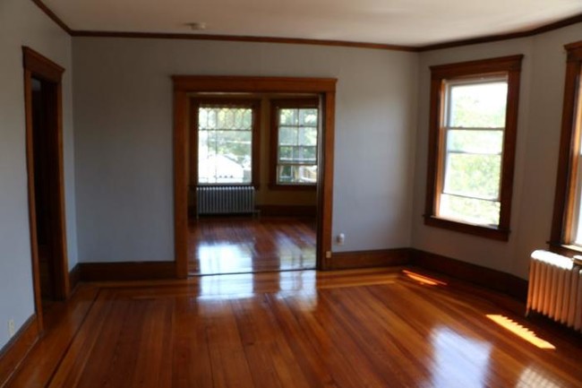 Building Photo - 2 bedroom in Pawtucket RI 02861