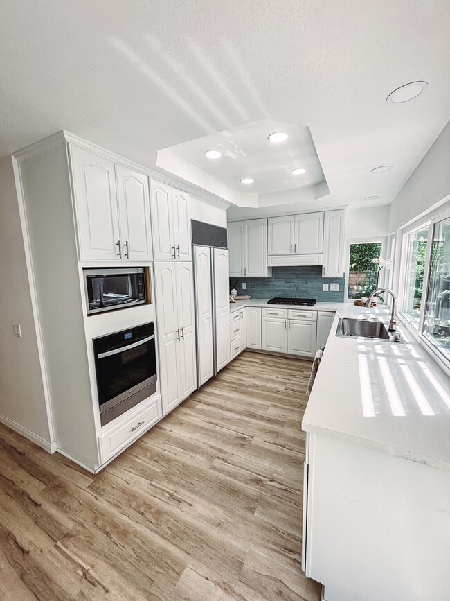 Foto del edificio - 29 Almond Tree Ln