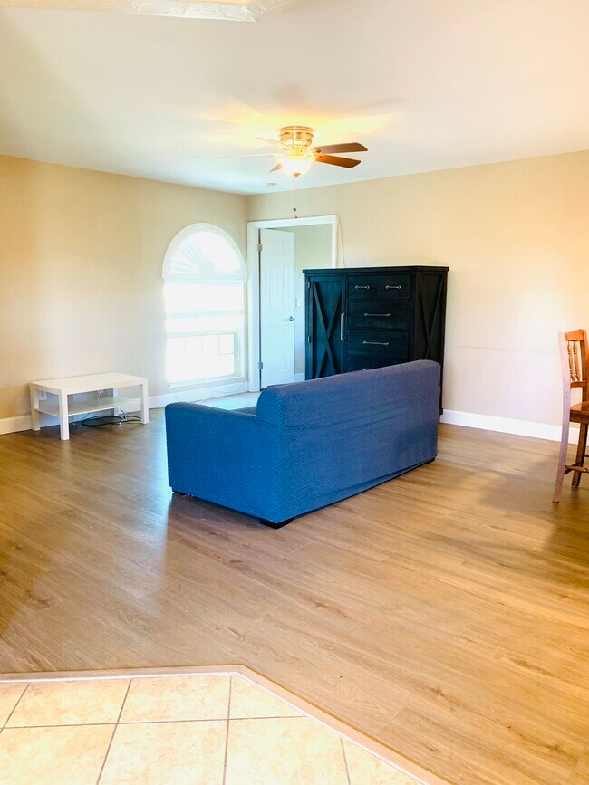 Foto del edificio - 13035 N 34th St