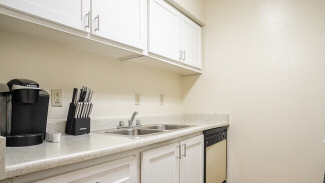 Foto del edificio - 4910 Allendale Rd