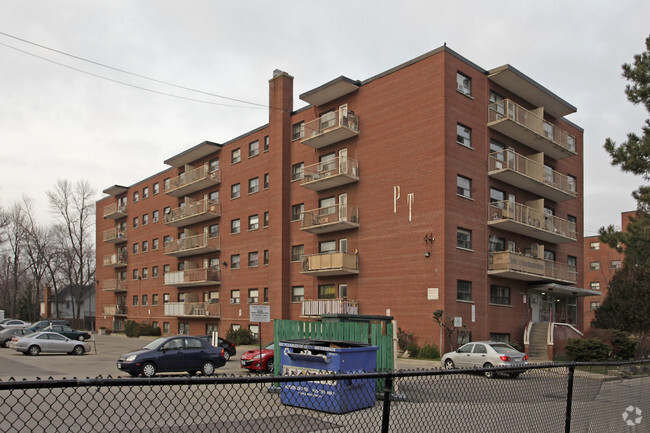 Primary Photo - Park Towers Apartments