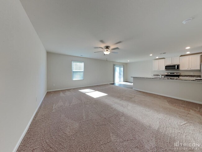 Building Photo - 2118 Southlea Dr