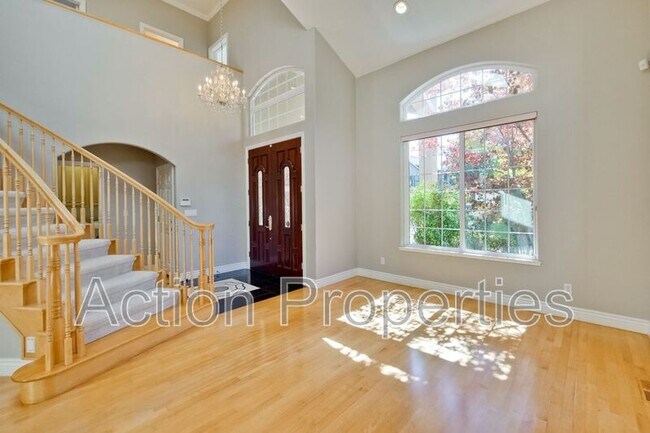 Foto del edificio - 871 Sycamore Dr