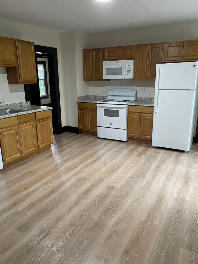 Foto del edificio - 236-238-238 College St