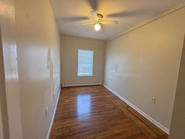 Foto del edificio - Spacious 4-bedroom house
