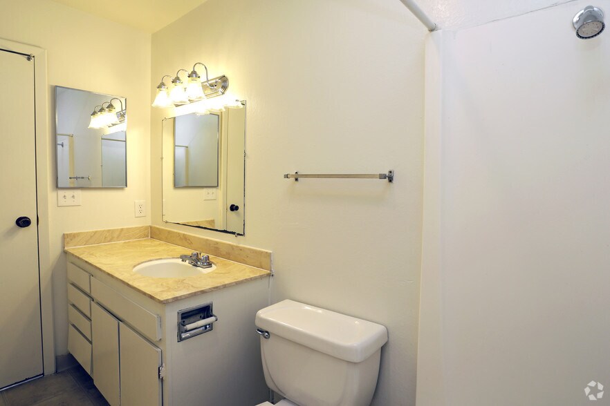Bathroom Fixtures Escondido ridgeview apartments rentals - escondido, ca | apartments Bathroom Fixtures Escondido ridgeview apartments rentals - escondido, ca | apartments