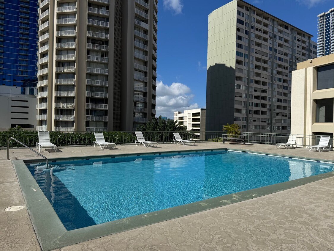 Foto del edificio - Studio with A/C & full kitchen in Ala Moan...