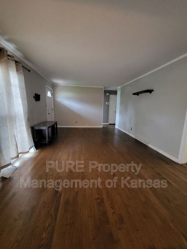 Building Photo - 6300 W 80th Terrace