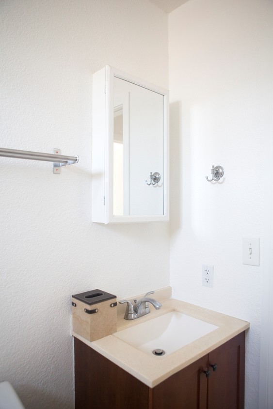 Foto principal - 13100 Foothill Blvd