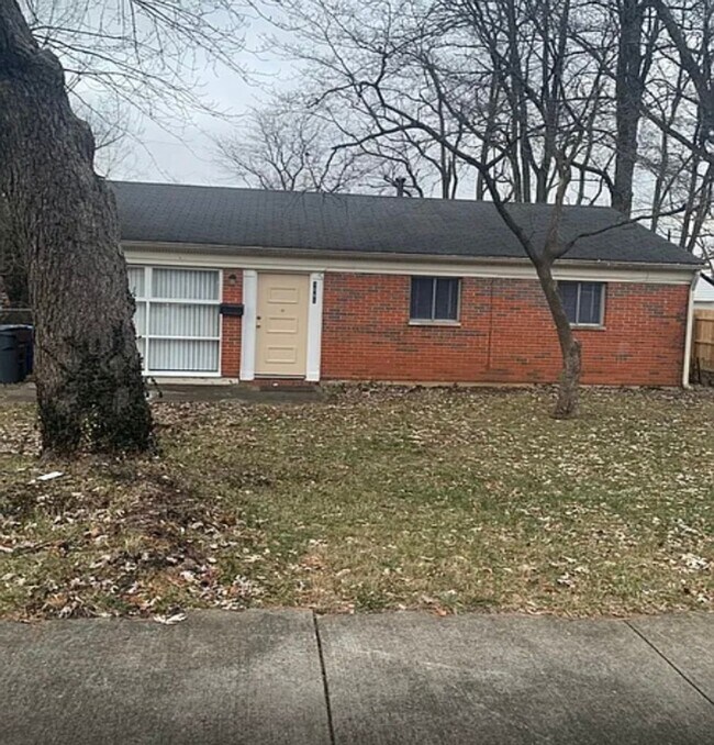 Photo - 1081 Birch Dr House