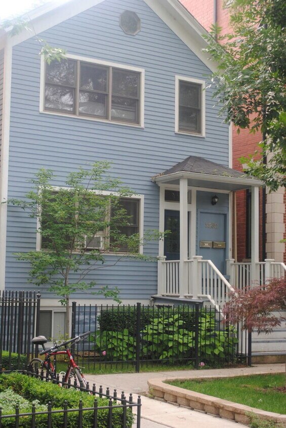 Primary Photo - 2232 N Wayne Ave
