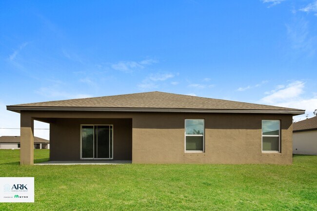 Building Photo - 148 Blackstone Dr