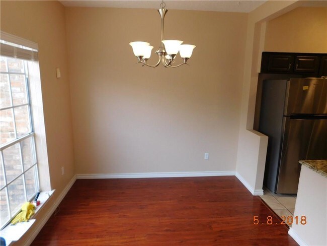 Foto del edificio - 12921 Abrams Rd