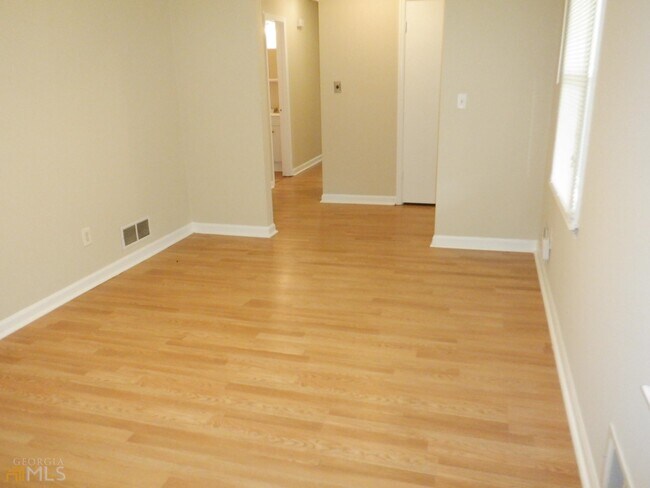 Foto del edificio - 6540 Ashdale Dr