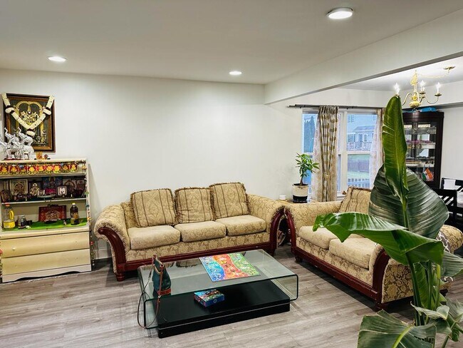 Foto del edificio - 3191 Hopewell Dr