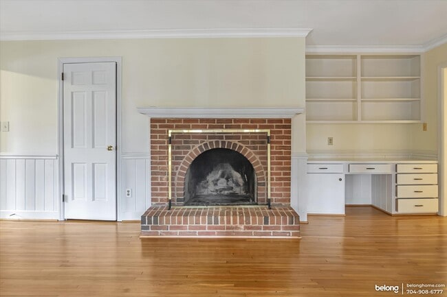 Foto del edificio - 700 Rama Rd