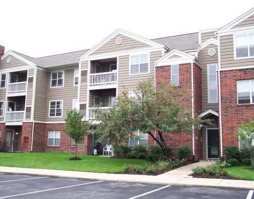 Primary Photo - 210 Glengarry Dr