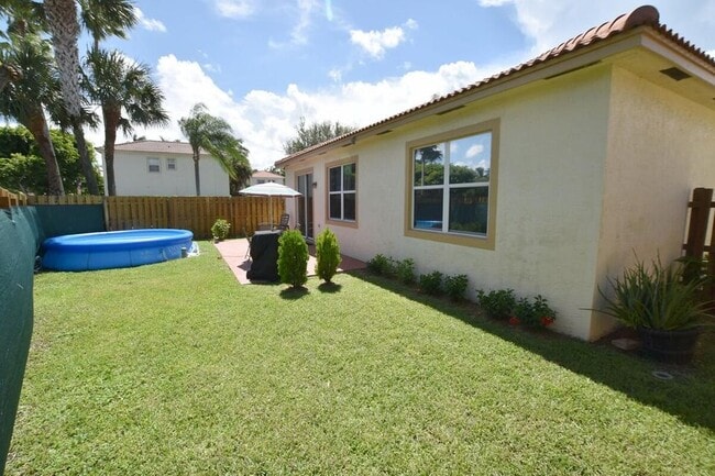 Building Photo - 1791 Pierside Cir