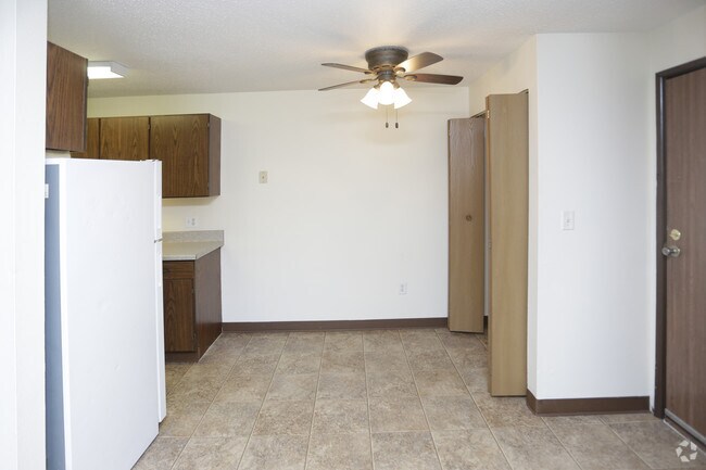 Área de comedor - Arrowhead Park 2525