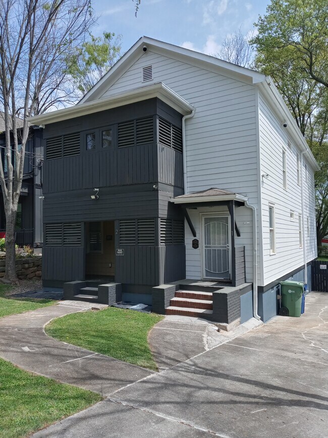 Foto del edificio - 238 Wilbur Ave SE
