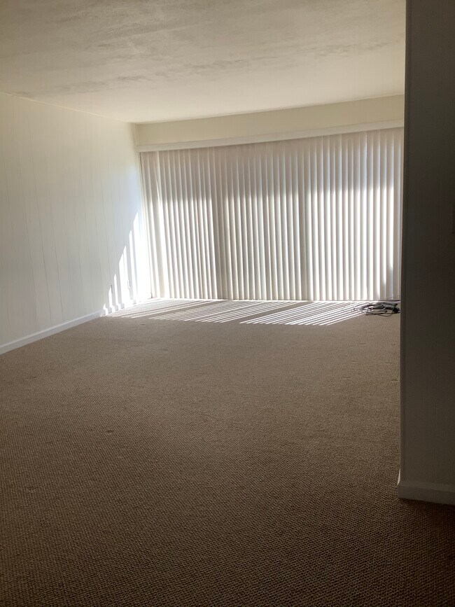 260 Industrial Pky Unit 39, Hayward, CA 94544 Condo for Rent in