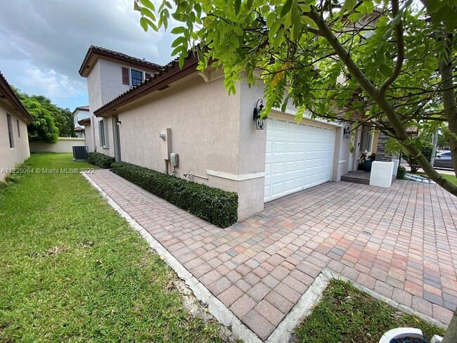 Building Photo - 11480 SW 151st Path