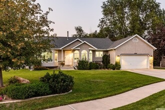 Building Photo - 11249 Hawkwood Dr