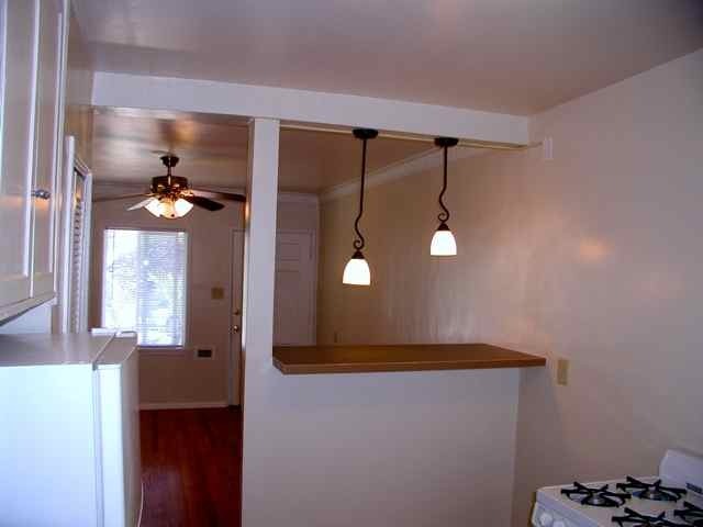 Building Photo - 901 N Formosa Ave