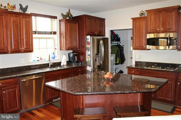 Building Photo - 3037 Moore Ln