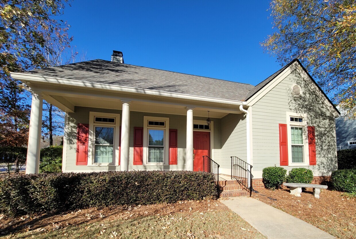 Foto principal - 5096 Boone Links Ln