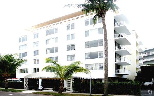 Foto del edificio - Elliot House