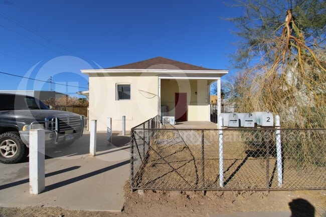 Building Photo - 1548 W McKinley St