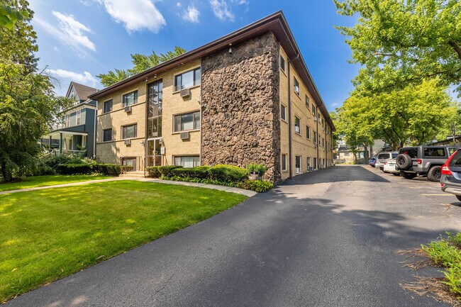 Foto del edificio - 109 S Elmwood Ave