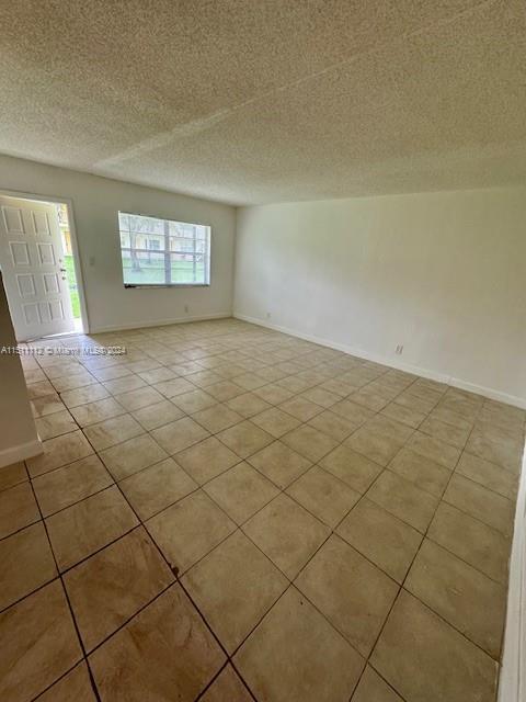 Foto del edificio - 4160 NW 21st St