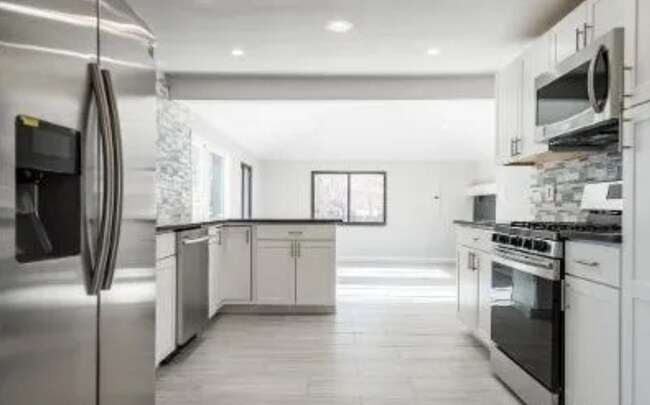 Building Photo - 3009 Ursula St