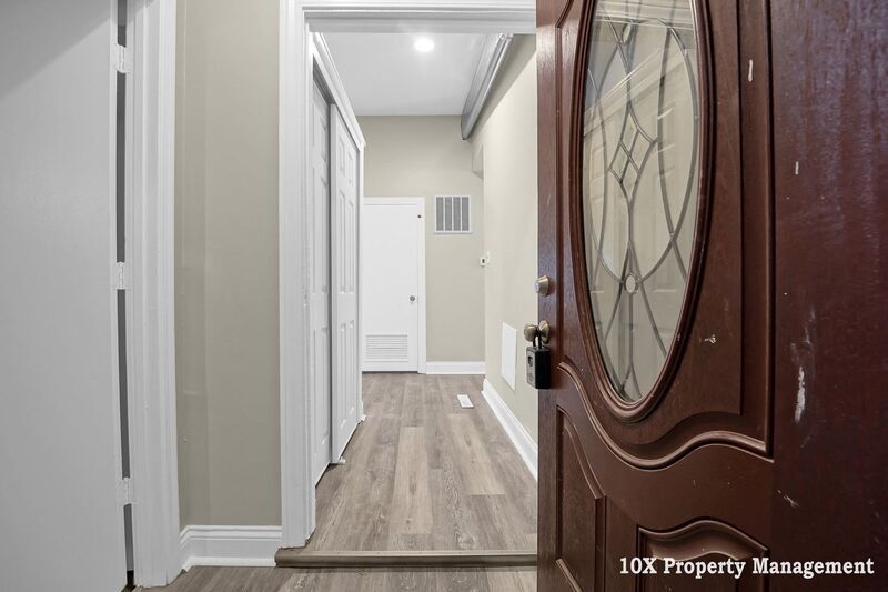 Foto principal - 1607 Simpson Dr