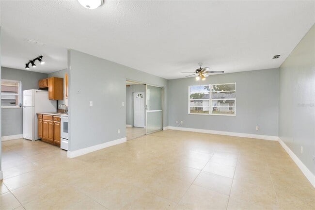 Foto del edificio - 4469 King Cole Blvd