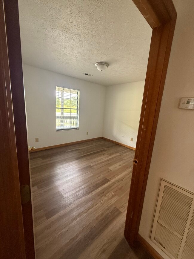 Building Photo - 2170 Pottertown Rd