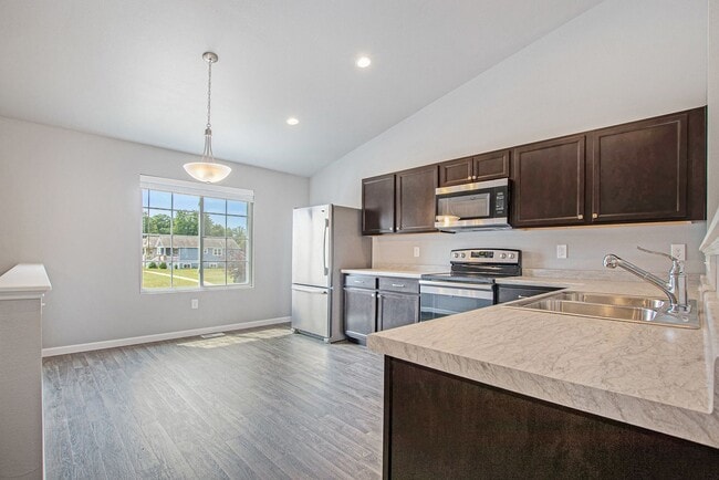 Foto del edificio - Beautiful 4 bedroom home for lease in Linden