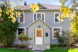 Building Photo - 382 N 400 E