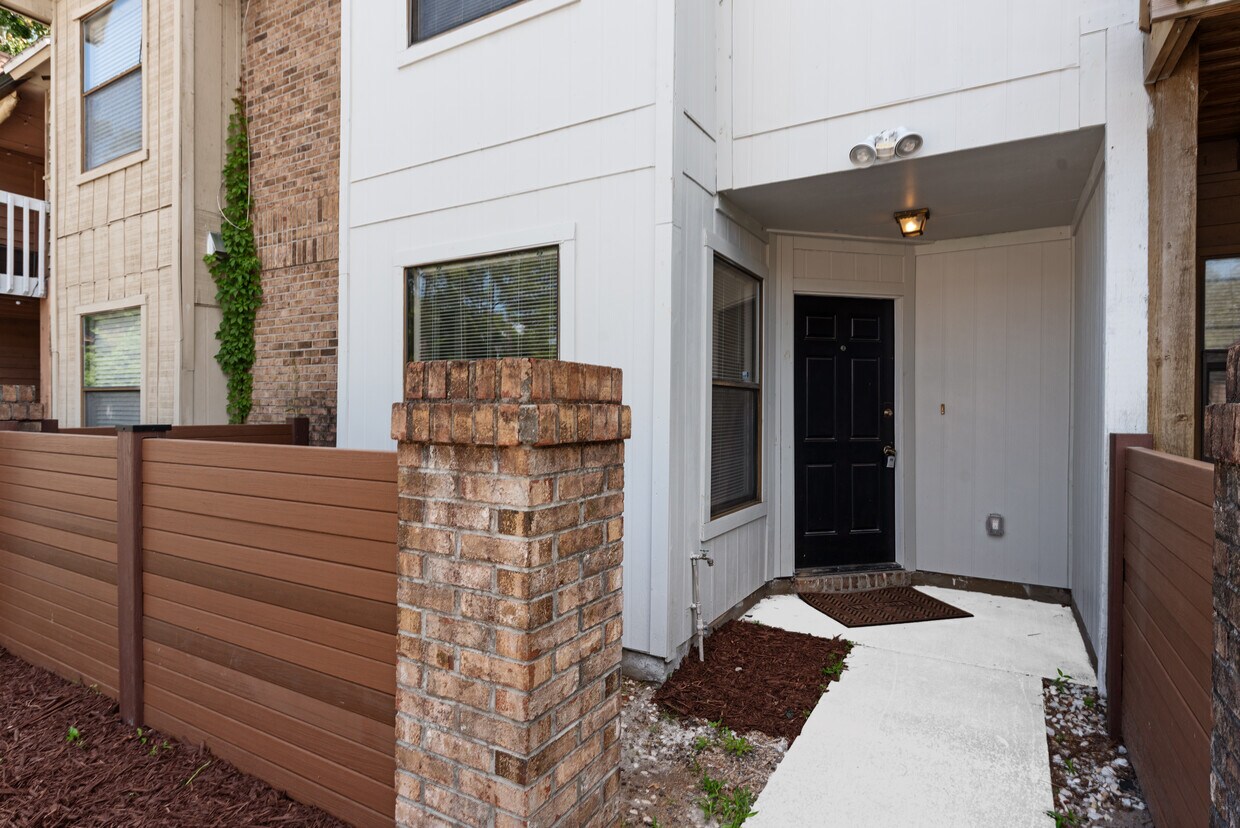 Primary Photo - 4259 Polo Ct