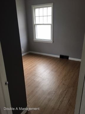 Building Photo - 508 Logan Ave