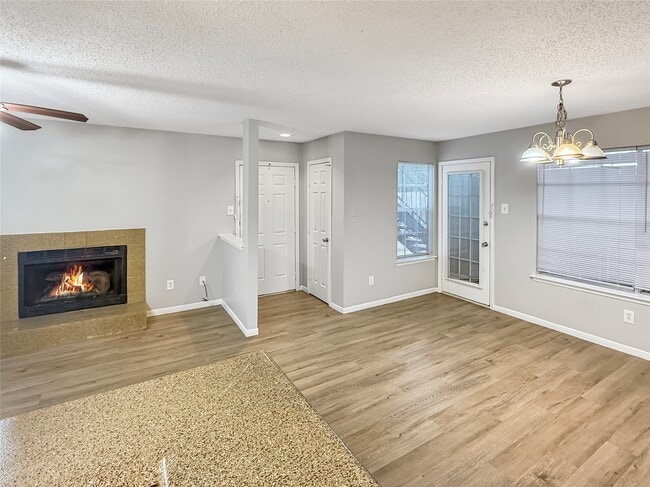 Foto del edificio - 25144 Budde Rd